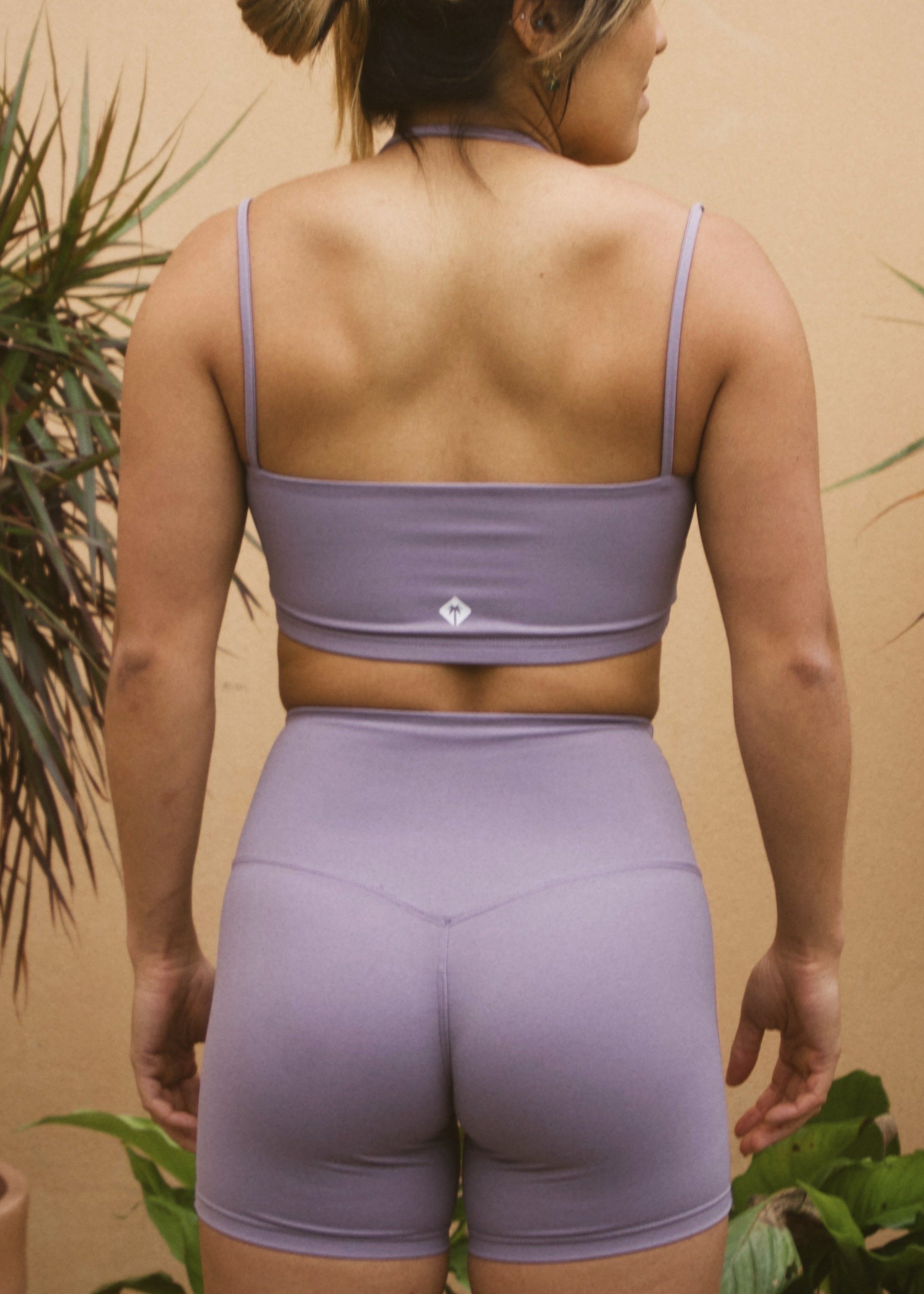 SHORT LILA