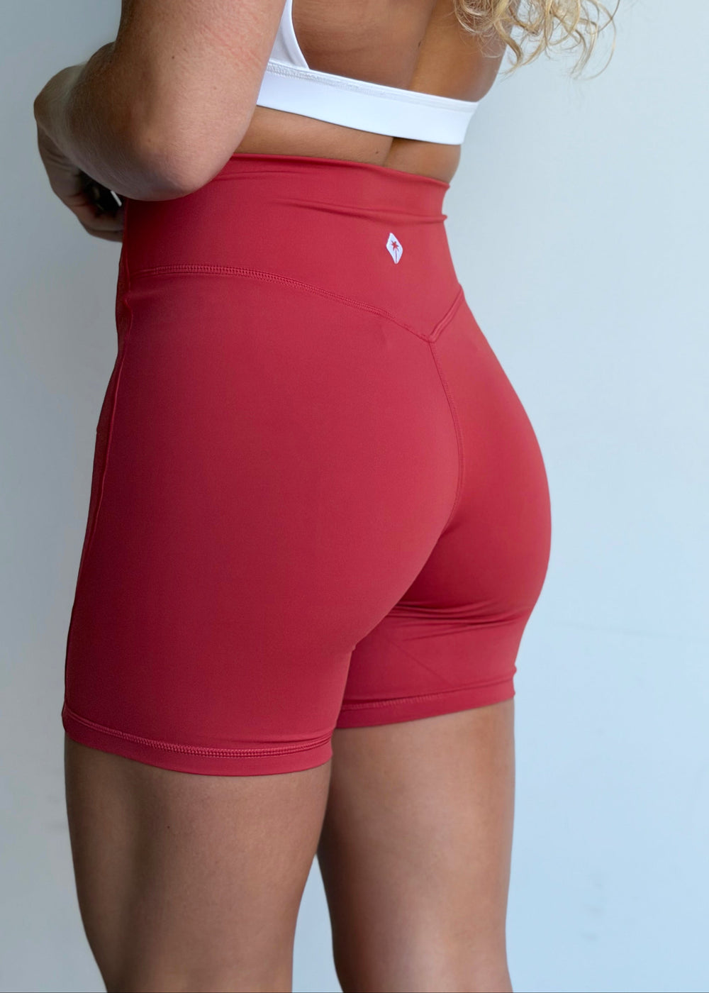 SHORT TERRACOTTA