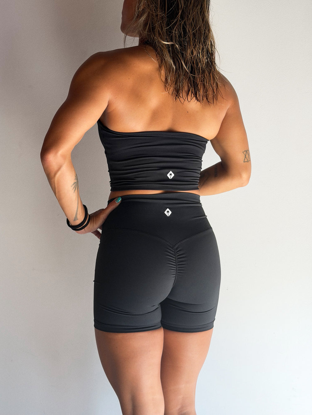 SHORT "ONYX"