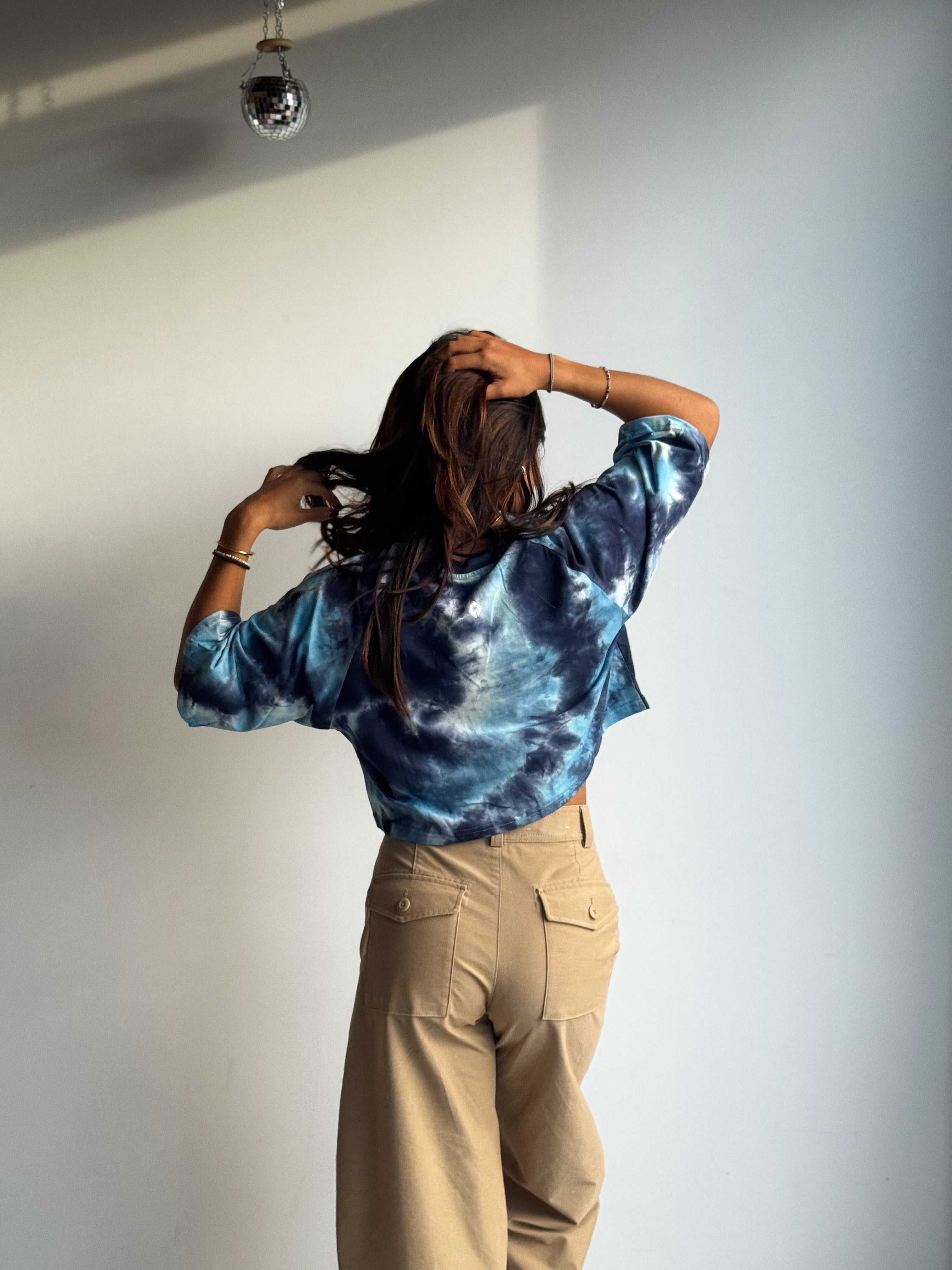 CROP TOP TIE & DYE SOLSTICE FLOW - BLEU