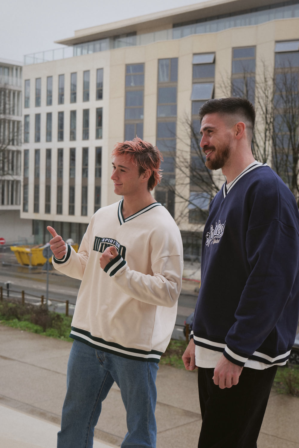 CREWNECK VARSITY OVERSIZE UNISEXE - BEIGE